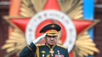 Sergueï Choïgou salue les troupes russes, le 9 mai 2024 à Moscou