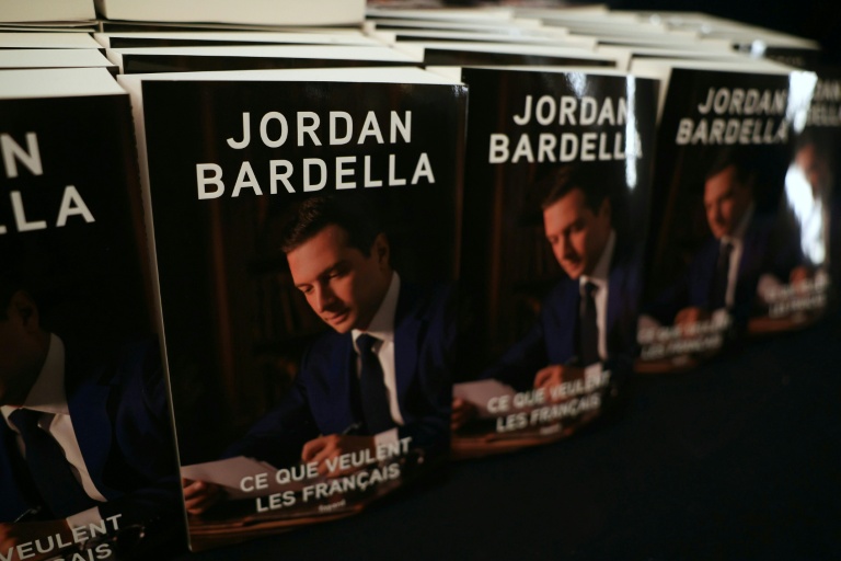 Le livre de Jordan Bardella présenté au théâtre Marigny à Paris le 28 octobre 2025