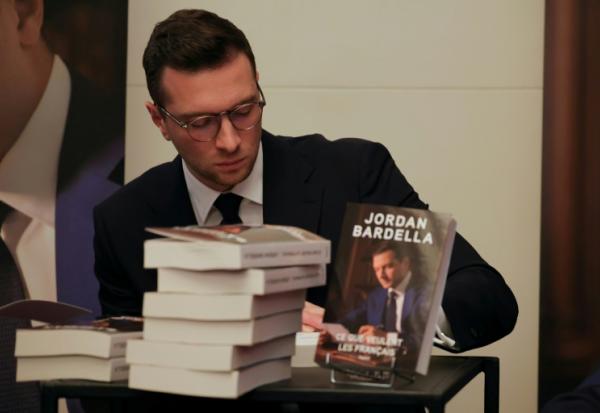 Le président du Rassemblement national  Jordan Bardella au théâtre Marigny à Paris le 28 octobre 2025