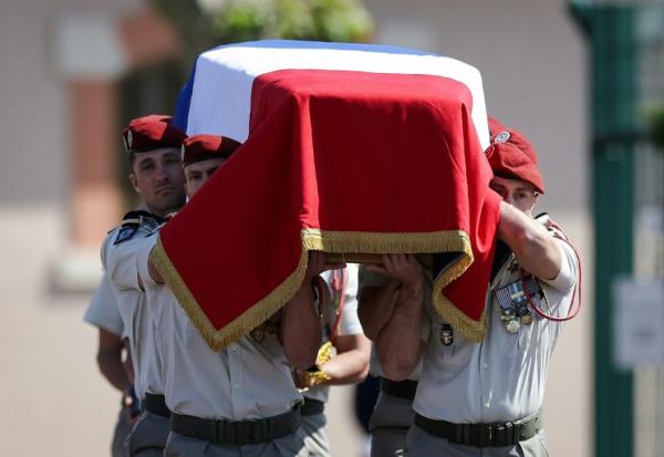 Hommage national au sergent-chef Florian Montorio, le 23 avril 2026 à Montauban (Tarn-et-Garonne). Ce casque   bleu a été tué le 18 avril dans une embuscade au Sud-Liban