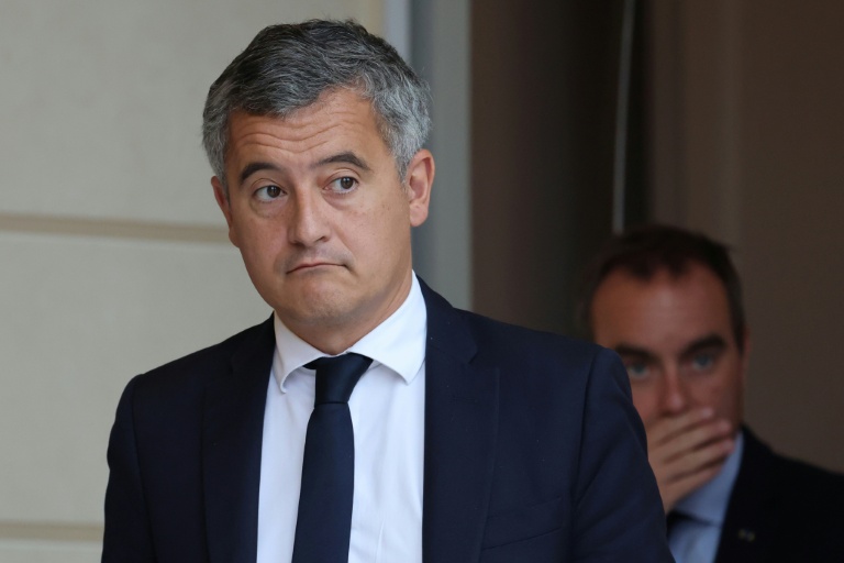Le ministre de la Justice Gérald Darmanin et le Premier ministre Sébastien Lecornu à la sortie du Conseil des ministres le 10 juin 2026 à Paris