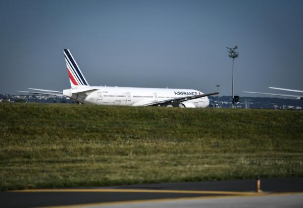 Un avion d'Air France sur le tarmac de l'aéroport d'Orly, le 24 juin 2020