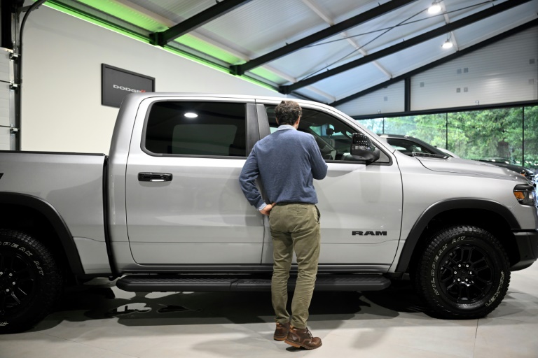 Un pick-up américain chez un concessionnaire  à Bourg-Léopold, en Belgique, le 9 septembre 2025