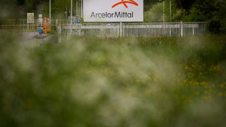 ArcelorMittal: face aux 600 suppressions de postes en France, l'Etat sommé d'intervenir