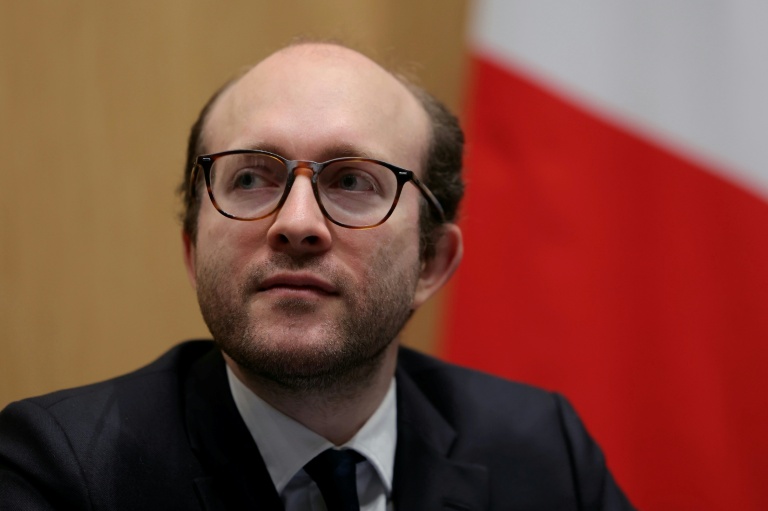Le député Horizons Jérémie Patrier-Leitus, président de la commission d'enquête sur l'audiovisuel public, lors d'une audition à l'Assemblée nationale, le 2 février 2026 à Paris