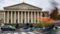 Les députés se prononcent mardi sur une réforme constitutionnelle qui accorderait une "autonomie" inédite à "l'île-montagne", mais qui fait craindre à certains parlementaires une fracture dans la République