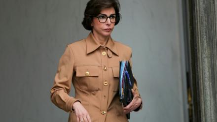 La ministre de la Culture, Rachida Dati, quitte l'Élysée à Paris, le 30 juillet 2025