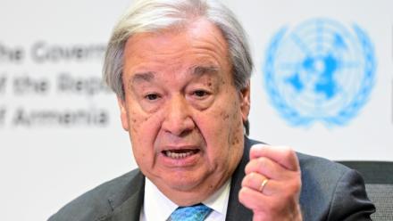 Le chef de l'ONU António Guterres lors d'une conférence de presse à Erevan, avant l'ouverture de la COP17 sur la biodiversité en Arménie le 15 ocobre 2026
