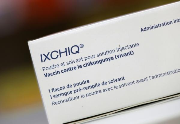 Les autorités sanitaires ont annoncé retirer les personnes de 65 ans et plus de la campagne de vaccination contre le chikungunya avec le vaccin Ixchiq à Mayotte et La Réunion