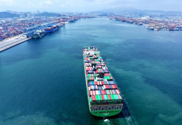 Le commerce extérieur chinois a bondi en juillet par rapport à l'an passé, déjouant les prévisions des économistes