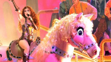Chappell Roan sur scène aux Grammy awards à Los Angeles, aux Etats-Unis, le 2 février 2025