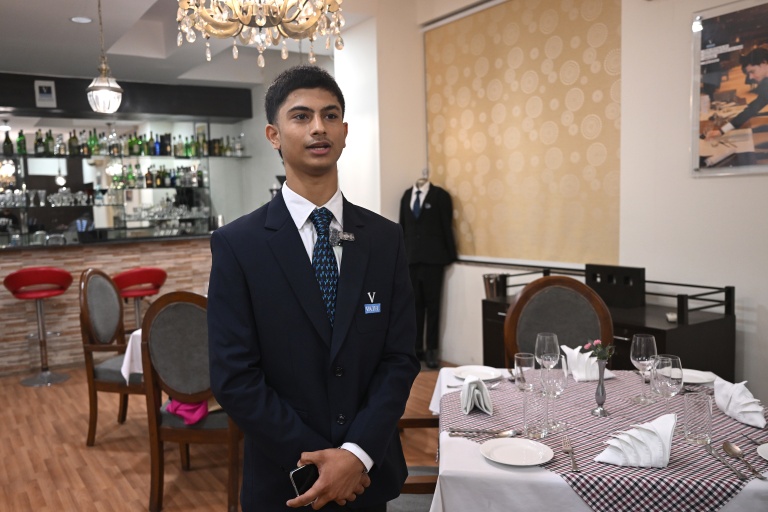 L'étudiant indien Amitabh Sukhwal à l'école de gestion hôtelière et touristique Vatel de Gurugram, en Inde, le 22 septembre 2026
