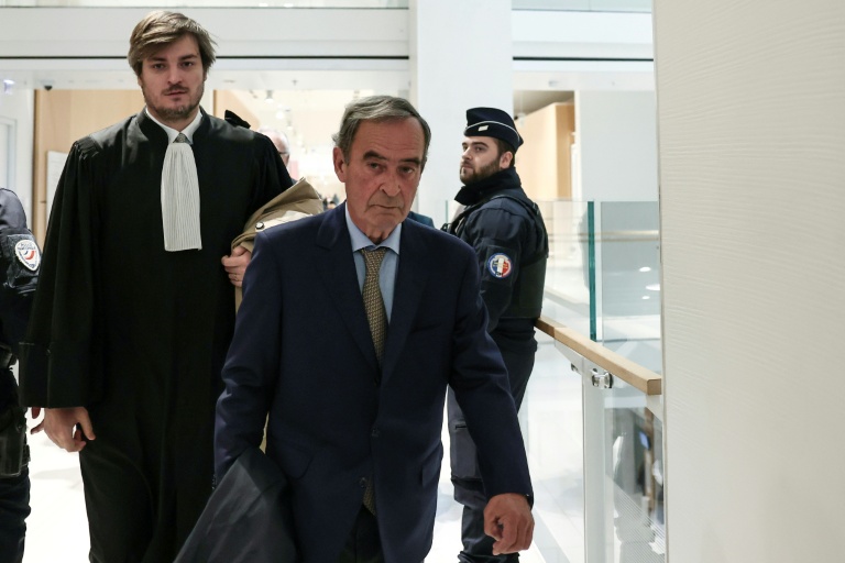 L'ancien PDG de Lafarge Bruno Lafont à son arrivée au tribunal pour le verdict le 13 avril 2026