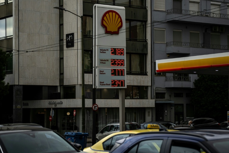 Station-service près d'Athènes le 30 septembre 2026