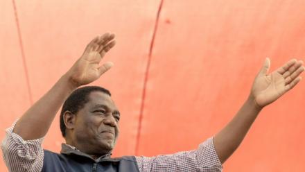 Hakainde Hichilema, lors d'un meeting électoral à Lusaka, le 11 août 2026