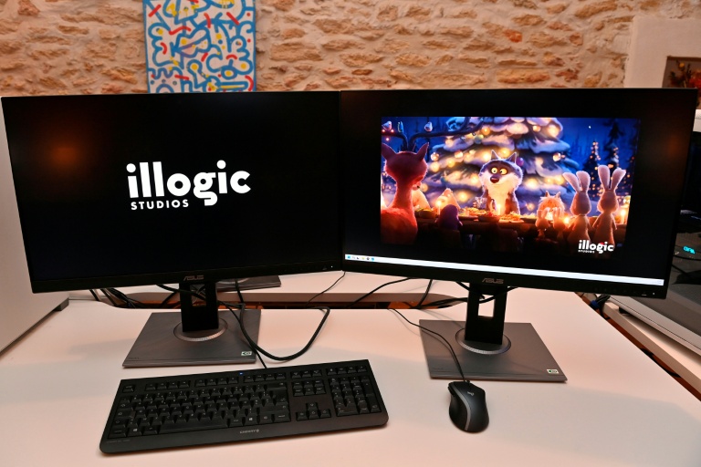 Dans le spot du studio d'animation français Illogic Studios, un loup se met à cuisiner des légumes pour se faire accepter des autres animaux de la forêt et partager un repas de fêtes.  Les écoutes de la chanson 