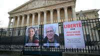 Les portraits de Cécile Kohler et Jacques Paris devant l'Assemblée nationale à Paris, le 25 mars 2025