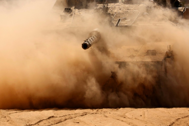 Un tank israélien près de la clôture avec la bande de Gaza, le 19 août 2025