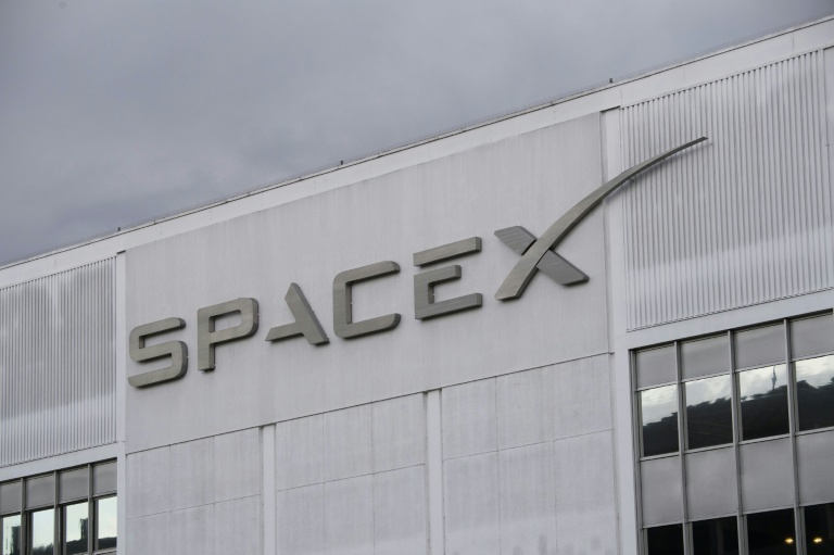 Le groupe SpaceX vise une valorisation d'au moins 1.750 milliards de dollars lors d'une introduction en Bourse attendue le mois prochain