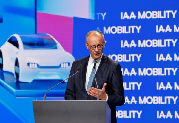 Le chancelier allemand Friedrich Merz lors de l'inauguration du salon international de l'automobile à Munich, le 9 septembre 2025