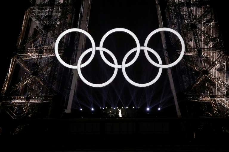 Céline Dion en concert sous la Tour Eiffel pour la cérémonie d'ouverture des Jeux olympiques de Paris le 26 juillet 2024