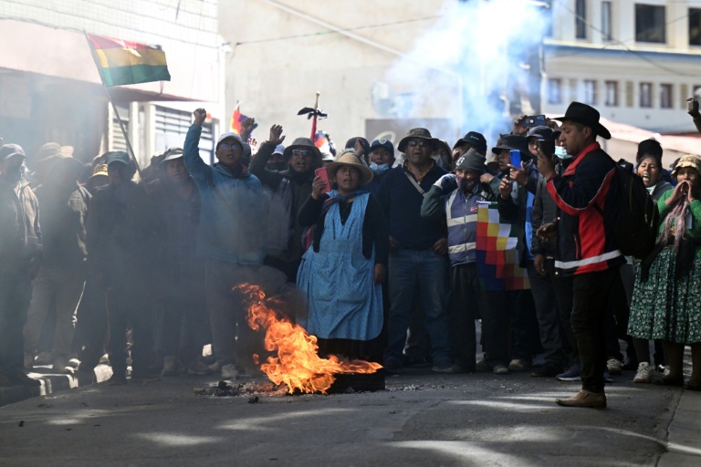 Des manifestants à La Paz, en Bolivie, le 10 juin 2026