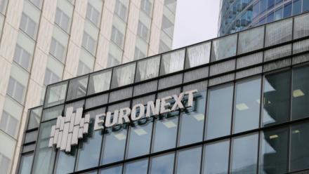 Le siège d'Euronext, société qui gère la Bourse de Paris, dans le quartier d'affaires de La Défense, le 9 octobre 2025