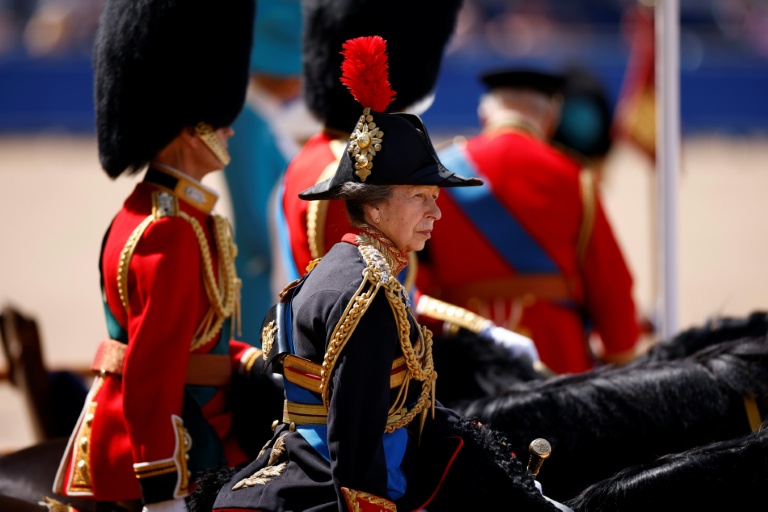 La princesse Anne pendant la parade d'anniversaire du roi,