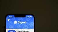 Berlin a attribué samedi à la Russie les attaques répétées de la messagerie Signal, après que plusieurs responsables politiques allemands, mais aussi des diplomates, militaires et journalistes ont vu leurs communications piratées depuis février