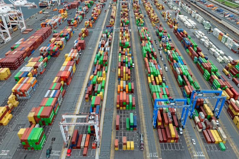 Des containers dans le port américain de Baltimore, le 10 avril 2025