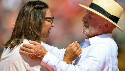 Le président brésilien Lula (d), candidat à sa réélection, et son épouse Rosangela da Silva lors du lancement de la campagne du leader de gauche, à Sao Bernardo do Campo (sud-est), le 16 août 2026