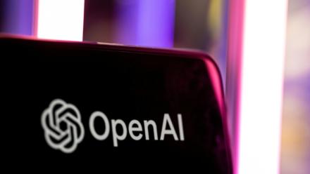 L'ingénieur saoudien d'OpenAI accusé d'avoir caché un micro dans une salle de réunion restera en détention en raison d'un risque de fuite, a décidé lundi un juge fédéral de San Francisco