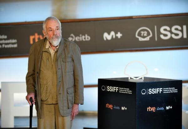 Le réalisateur britannique Mike Leigh lors d'une précédente édition du festival de cinéma de Saint-Sébastien (Espagne), le 26 septembre 2024