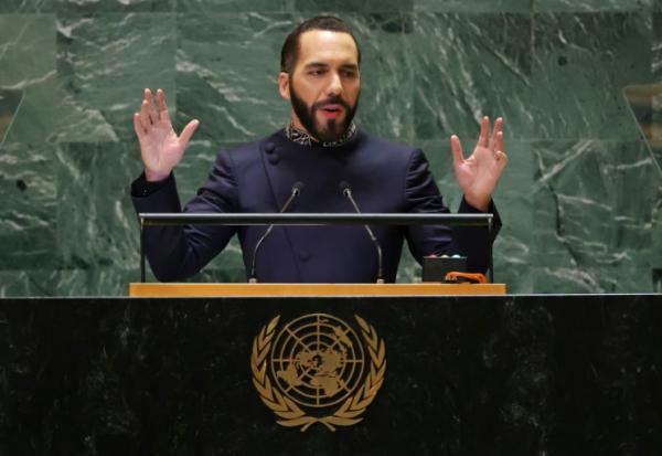Le président du Salvador Nayib Bukele à la tribune de l'Assemblée générale des Nations Unies à New York, le 25 septembre 2024