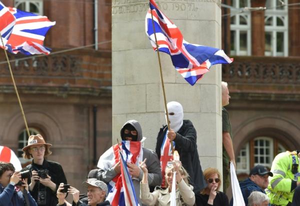 Manifestation anti-migrants de la formation "Britain First" le 2 août 2025 à Manchester
