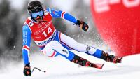 Cyprien Sarrazin lors de la descente de Kitzbühel le 19 janvier 2024. Grièvement blessé à l'entraînement onze mois plus tard, le skieur français ne sait toujours pas s'il reprendre un jour la compétition et a été très marqué par le récent accident mortel de l'Italien Matteo Franzoso