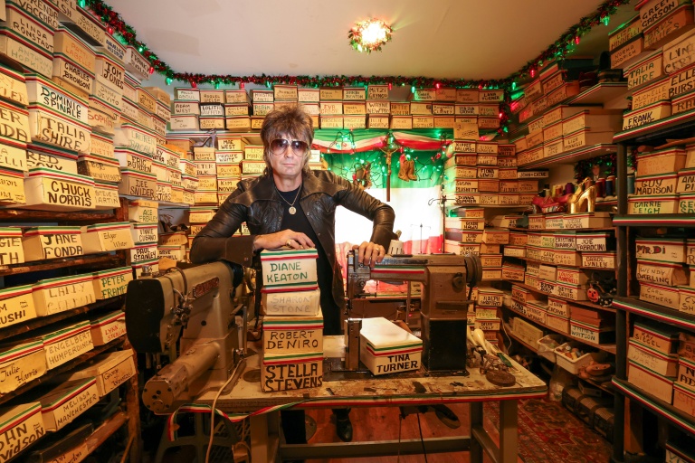 Chris Francis dans son atelier de Los Angeles, en Californie, le 21 octobre 2025