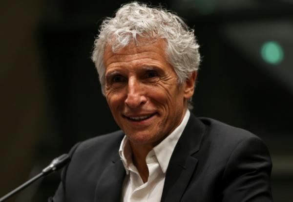 Nagui lors d'une audition de la Commission parlementaire d'enquête sur la neutralité, le fonctionnement et le financement du service public de radiodiffusion à l'Assemblée nationale le 1er avril 2026