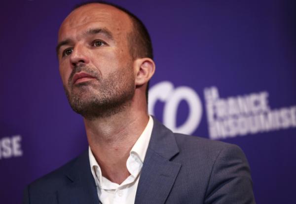 Le coordinateur de LFI Manuel Bompard lors d'une conférence de presse à Paris le 7 juillet 2025