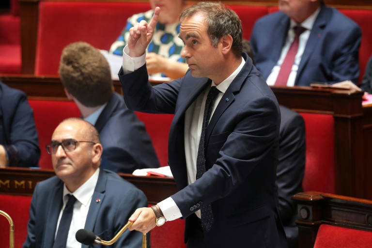 Le Premier ministre Sébastien Lecornu à l'Assemblée nationale le 30 juin 2026