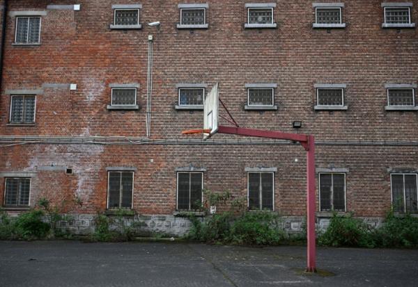 La prison désaffectée de Forest, à Bruxelles, le 31 mars 2026