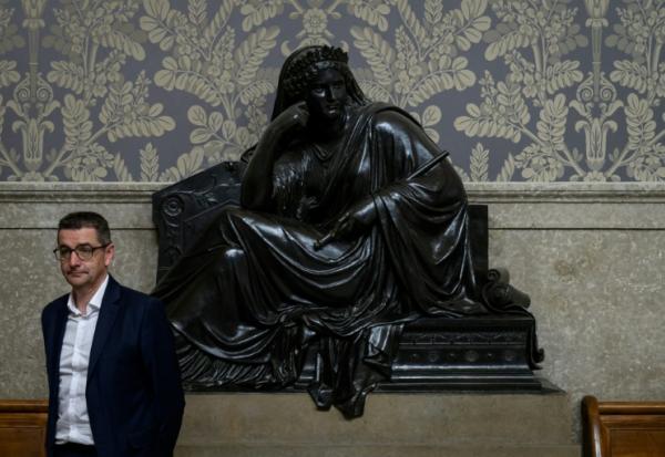 L'ancien maire de Saint-Étienne, Gaël Perdriau, au palais de justice lors de son procès en appel dans l'affaire de chantage à la sextape devant la cour d'appel de Lyon, le 8 juin 2026