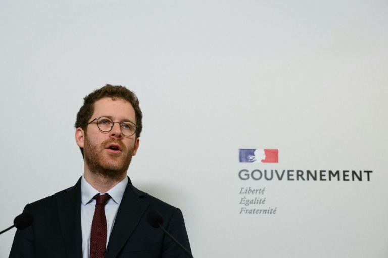 Le ministre de l'Action et des Comptes publics David Amiel lors d'une conférence de presse, le 1er avril 2026 à Paris