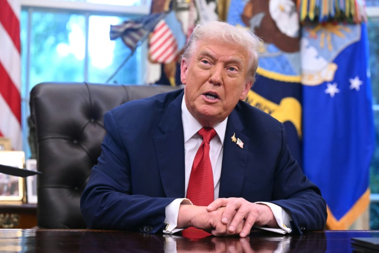 Le président américain Donald Trump dans le Bureau ovale de la Maison Blanche, le 25 septembre 2025 à Washington