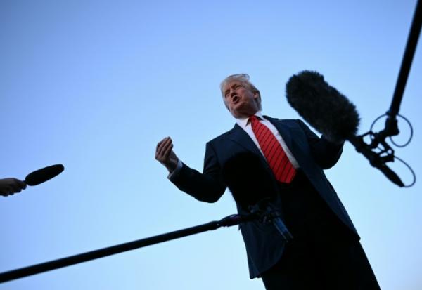 Le président américain Donald Trump s'adresse aux journalistes à Allentown, en Pennsylvanie (Etats-Unis), le 3 août 2025