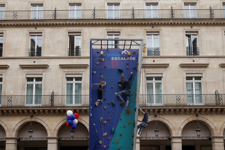 Un mur d'escalade installé dans le cadre de la première Fête du sport, avec plus de 5.000 événements dans toute la France, le 14 septembre 2025