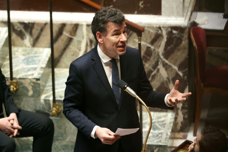 Le ministre de l'Enseignement supérieur, de la Recherche et de l'Espace, Philippe Baptiste, lors d'une séance à l'Assemblée nationale, à Paris, le 25 mars 2026