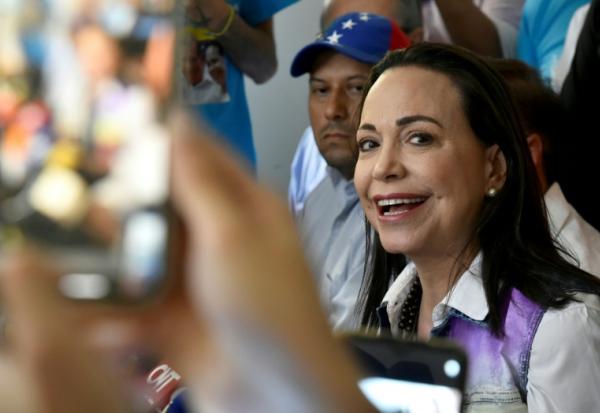 La cheffe de l'opposition vénézuélienne Maria Corina Machado lors d'un rassemblement de campagne du candidat à la présidence Edmundo Gonzalez Urrutia, à Barinas, au Venezuela, le 6 juillet 2024
