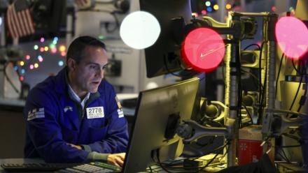 Un opérateur à la Bourse de New York, le 5 décembre 2025