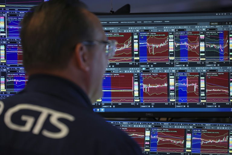 Un opérateur à la Bourse de New York, le 11 mai 2026